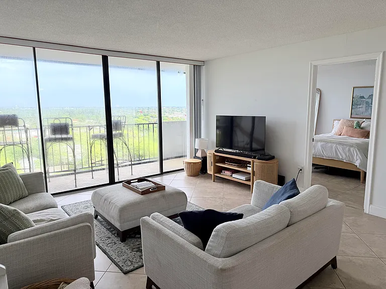 5600 N Flagler Dr #1203 — Photo 3