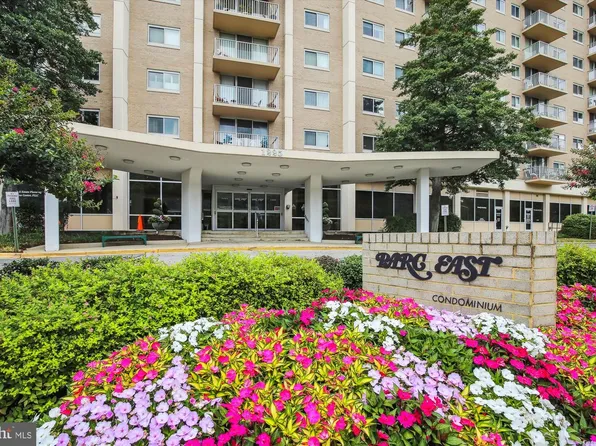 1225 Martha Custis Dr APT 811, Alexandria, VA 22302