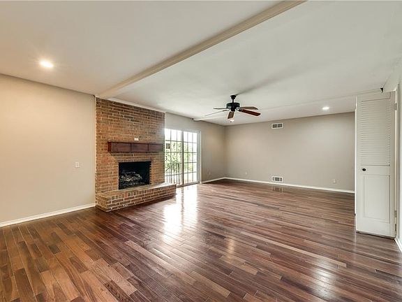 2nd image of 1417 Stony Brook Ln
