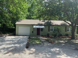 915 NE 10th Pl, Gainesville, FL 32601