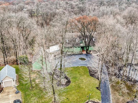 2nd image of 4617 Winchester Ct