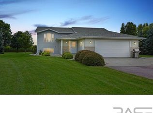 46953 288th St, Beresford, SD 57004