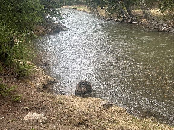 2nd image of 7 Grizzly Bear Rd