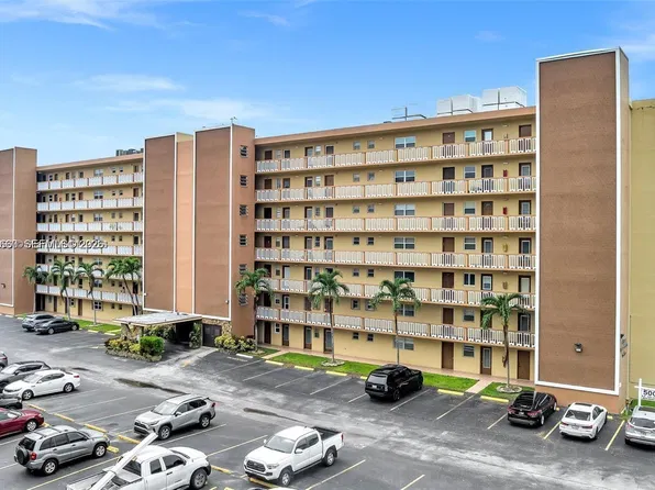 500 NE 12th Ave APT 108, Hallandale Beach, FL 33009