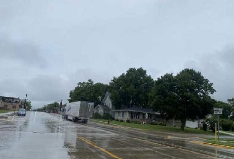 2nd image of 119 Main Ave