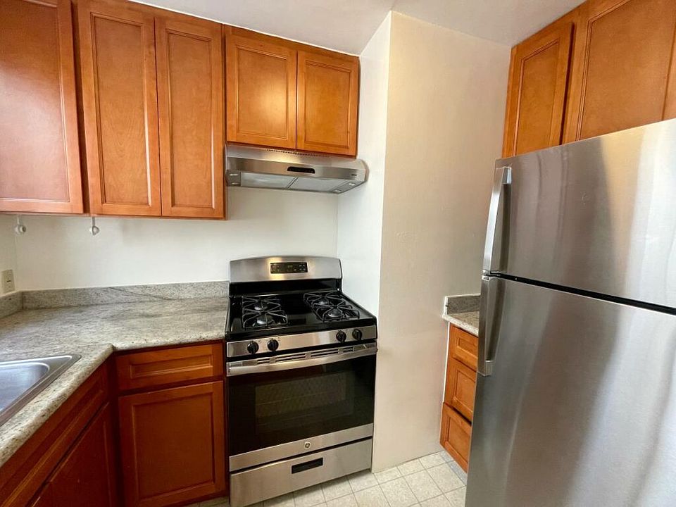 1st image of 85 Heather Ave APT 5