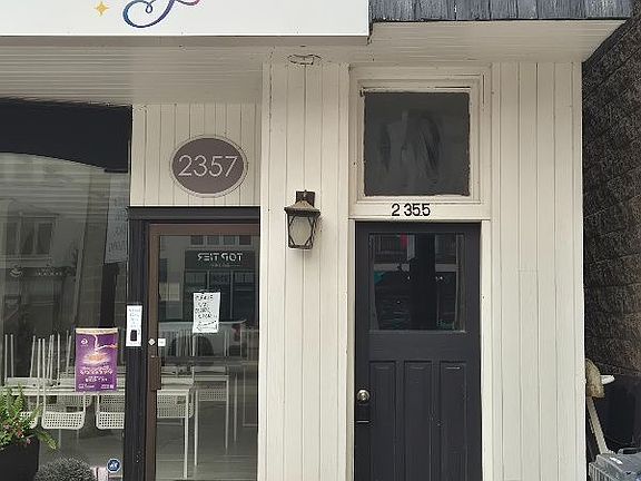 2nd image of 2355 Lakeshore Rd W #2