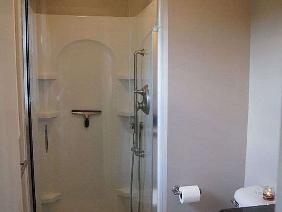 Master Bath (1)