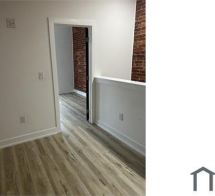 2nd image of 4537 N 16th St #B