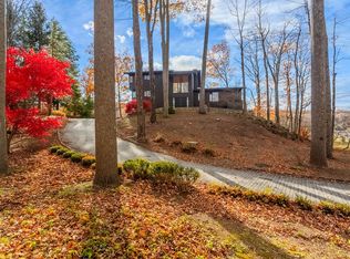 7 Craigmoor Rd S, Ridgefield, CT 06877