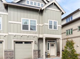 1048 SE Leonel Ln, Bend, OR 97702