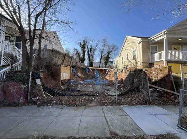 4727 Sheriff Rd NE, Washington, DC 20019