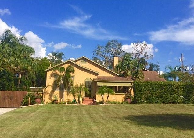 1st image of 1136 Circle Dr