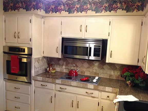 5th image of 944 Chateau Valee Cir