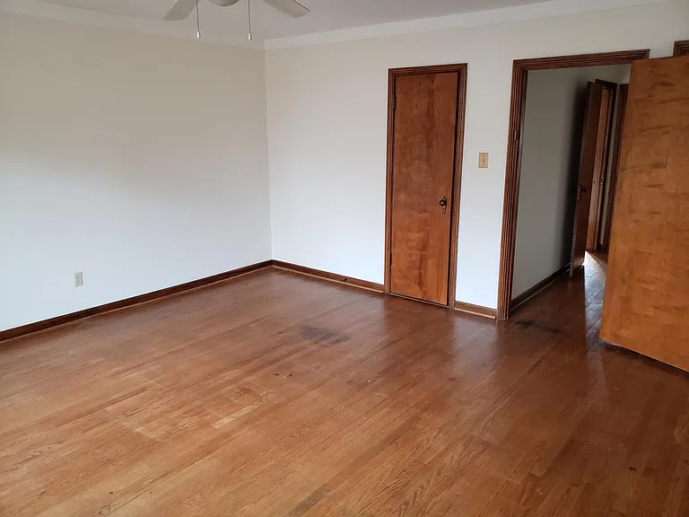 1365 W 6th Ave — Photo 3