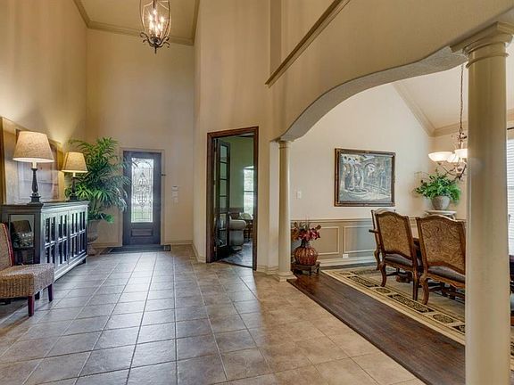 3rd image of 301 Highpoint Dr