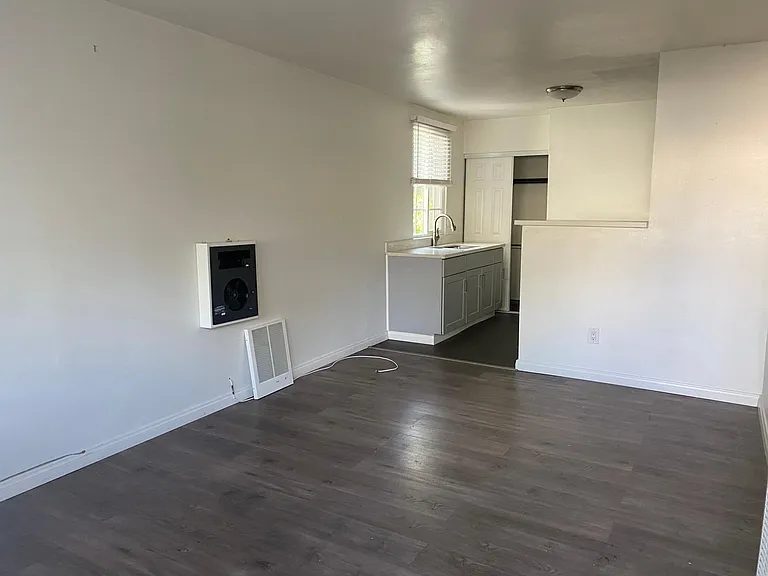 1223 Berkeley St #A — Photo 1