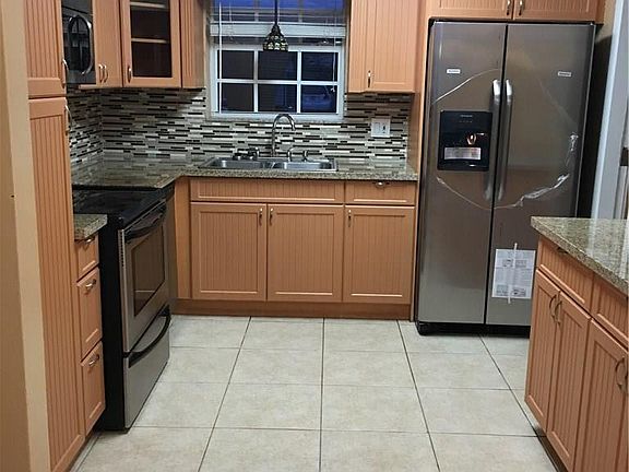 4th image of 601 NW 65th Terrace