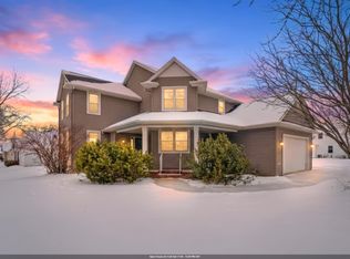 321 E Apple Creek Rd, Appleton, WI 54915
