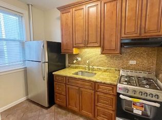32-70 30th St, Astoria, NY 11106