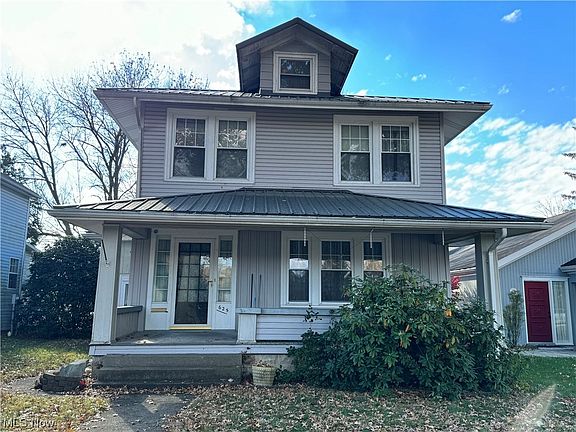 2nd image of 625 6th St