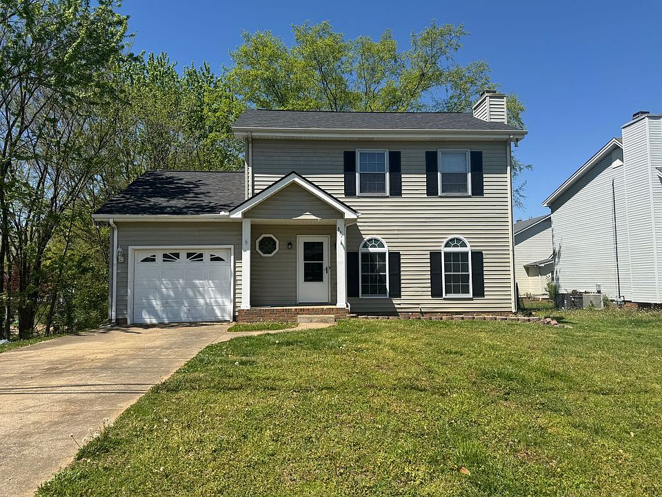 1st image of 837 Iris Ln