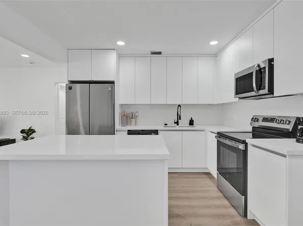 1115 NW 1st Ave, Fort Lauderdale, FL 33311