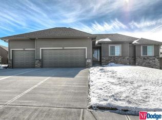 15105 Mary St, Omaha, NE 68116