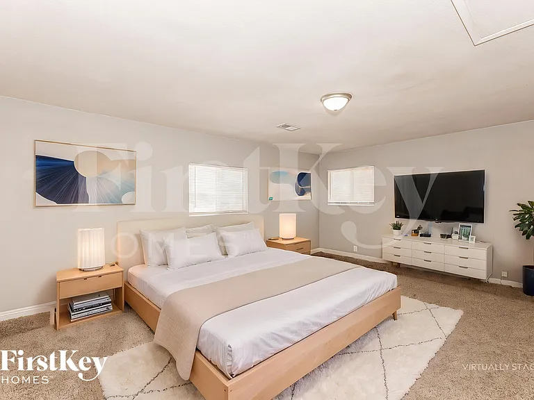 4843 Fairfax Ave — Photo 12