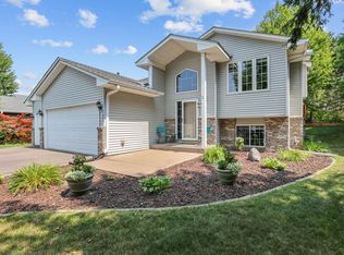 7600 Palomino Ln, Lino Lakes, MN 55014