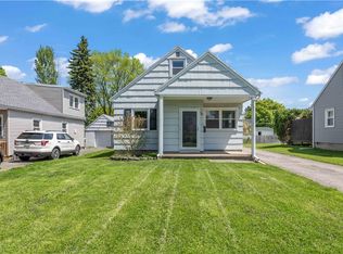 70 Alcott Rd, Rochester, NY 14626