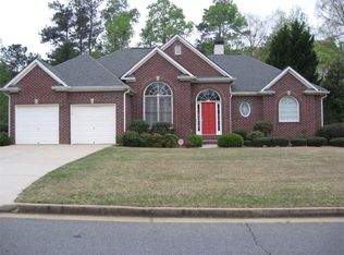 1066 Amberton Ln, Powder Springs, GA 30127