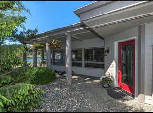 127 Lummi Cir, La Conner, WA 98257
