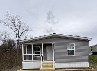 400 Center Manor Dr Lot F4, Monaca, PA 15061