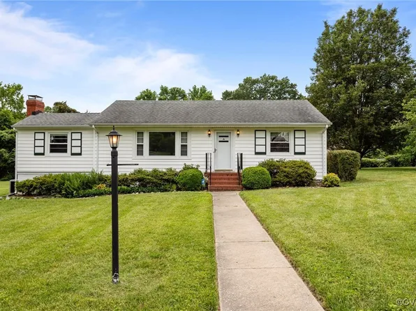 1 Luray Dr, Richmond, VA 23227