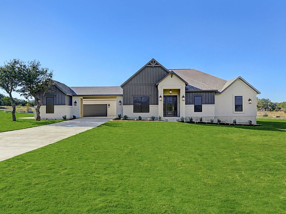 The Garza is a stunning, new construction home at Spicewood Trails.