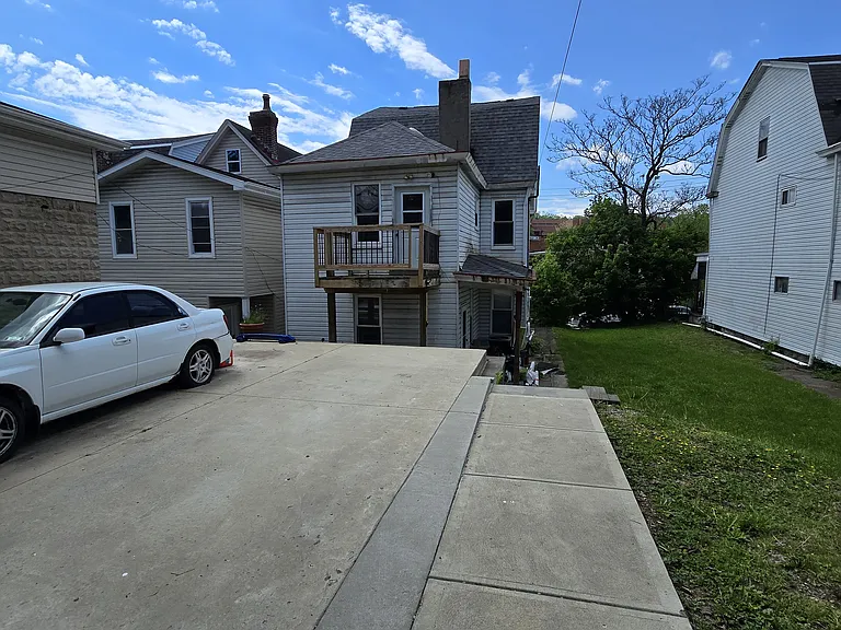 821 Southern Ave — Photo 19