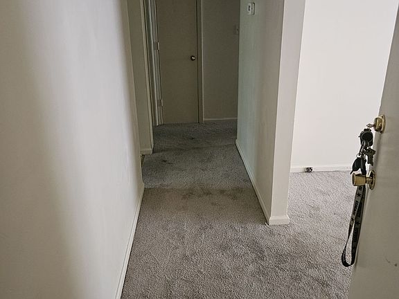 5th image of 24 Valleywood Dr APT 3