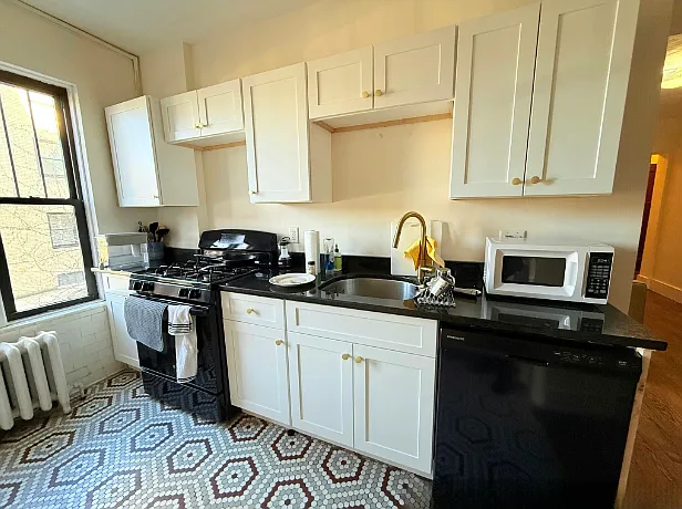 448 Park Dr #4D — Photo 3
