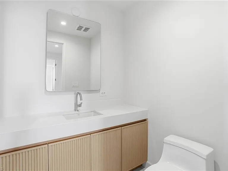 5100 Seagrass Blvd #306 — Photo 42