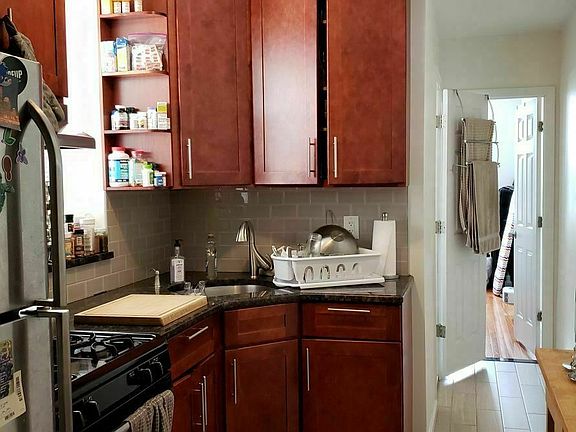 5th image of 418 Bleecker St APT 3L