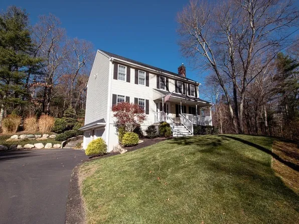 5 Cowell St, Plainville, MA 02762