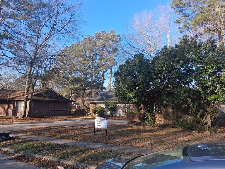 1914 Sunset Cv — Photo 1