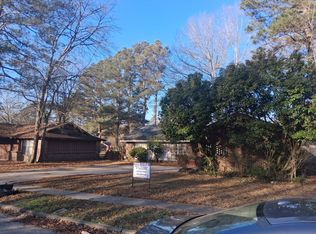 1914 Sunset Cv, Pine Bluff, AR 71603