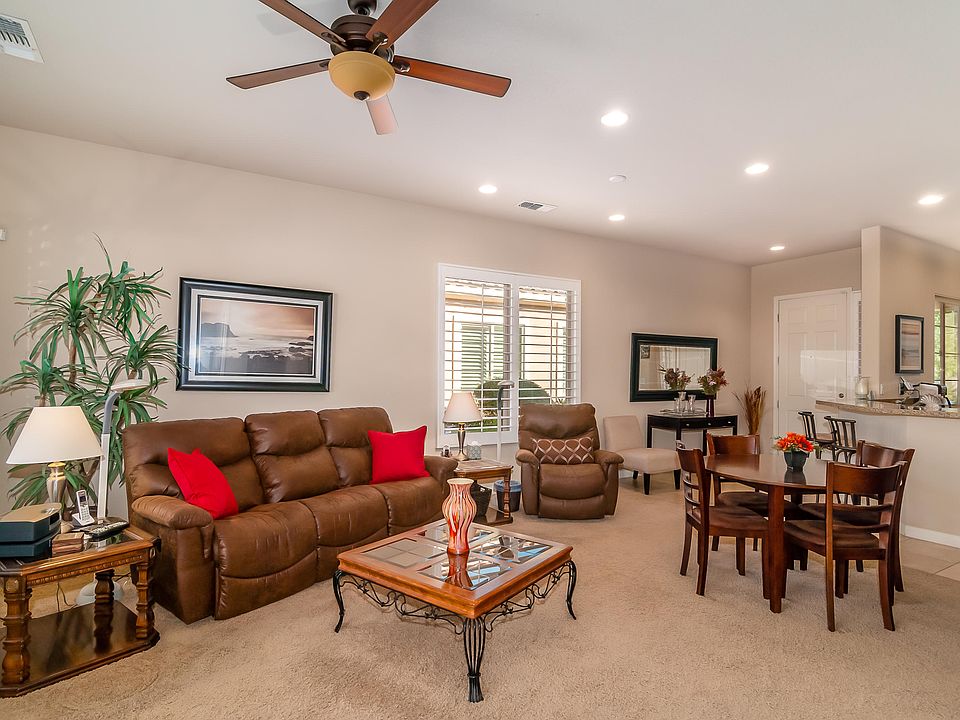 1st image of 81588 Avenida Bolero
