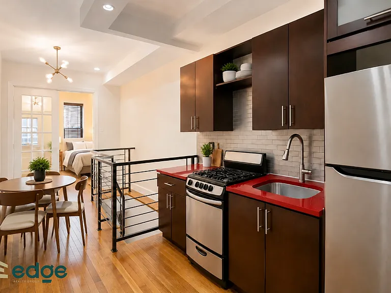 1358 De Kalb Ave #1R — Photo 2