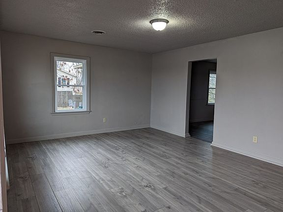 2nd image of 1909 W Vine St #1