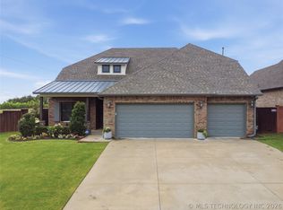 904 W 86th Pl S, Tulsa, OK 74132