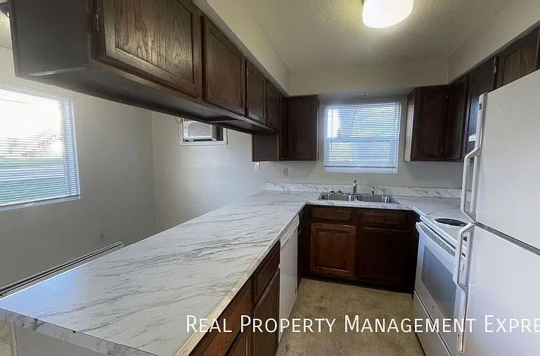 3711 S Cathy Ave #4 — Photo 29