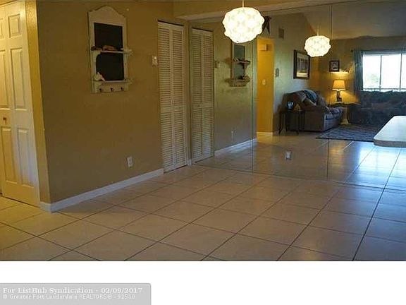 4th image of 3001 N Oakland Forest Dr APT 301